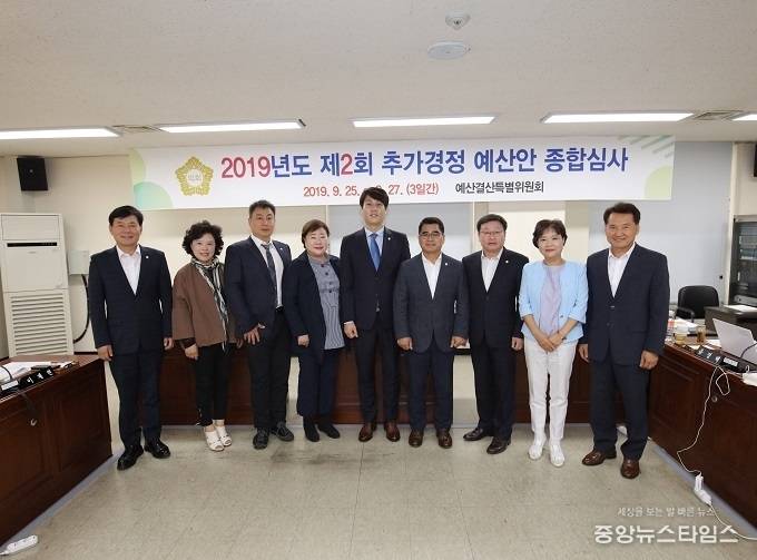 안양시의회 2019년도 제2회 추경 심사. (안양시의회 제공)