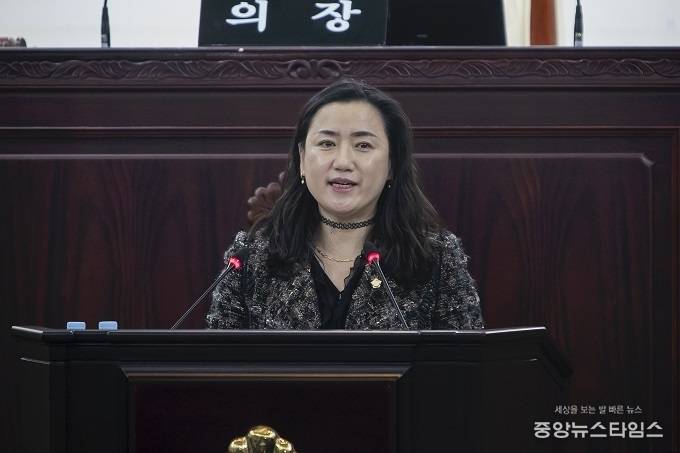 이은진 화성시의원이 5분 자유발언을 하고 있다. (사진=화성시의회)