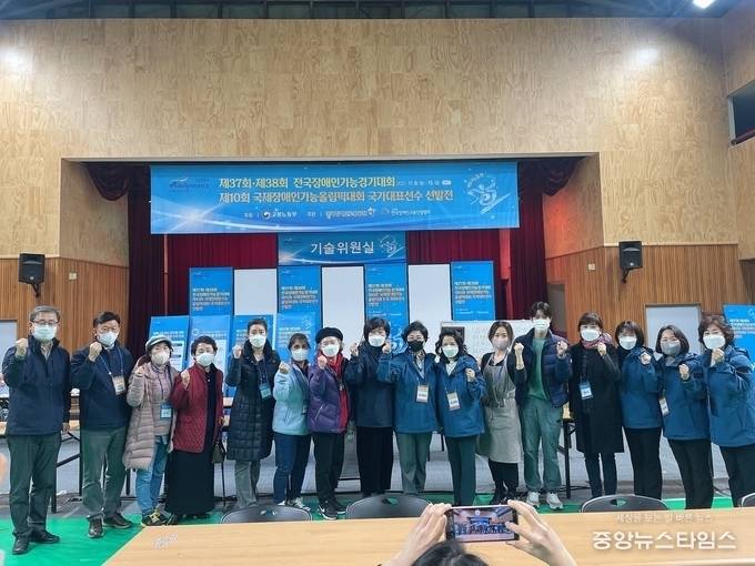 화훼장식 참여한 선수들