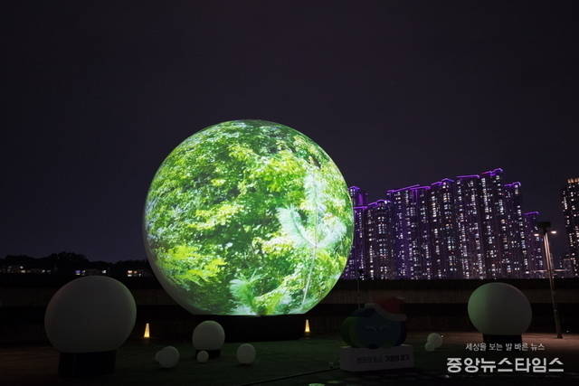 미디어아트쇼 스노우볼 미디어아트. (사진 = 경기도)