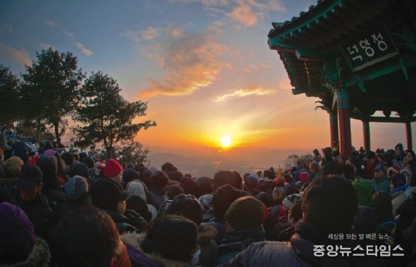 역사적 풍경을 바탕으로 품어보는 새해 소망 ‘고양 행주산성’.(경기관광공사 제공)