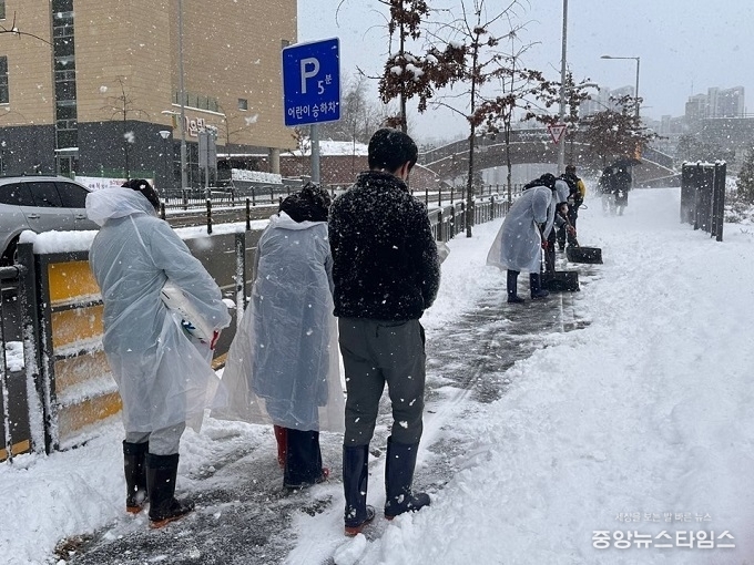 제설작업 현장.(시흥시 제공)