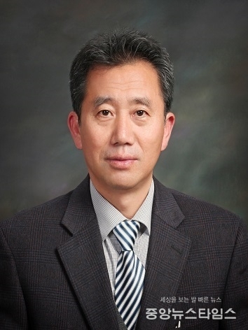 최재군 공원녹지사업소장, 지방기술서기관 승진(사진=수원시)
