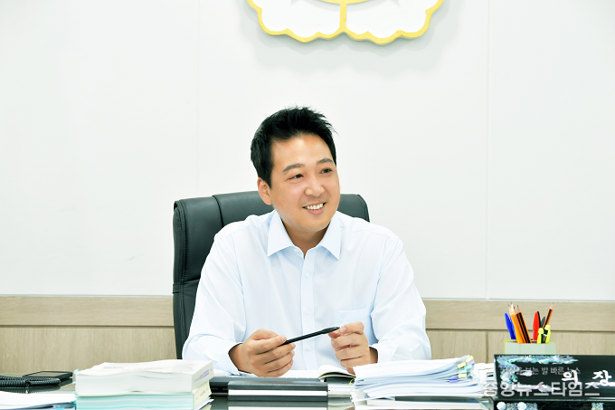 황선호 양평군의회 의장 집무실