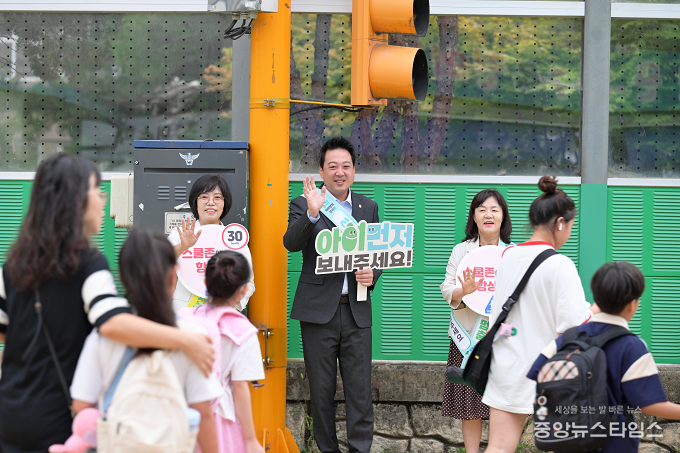 '양평재향경우회' 양평초등학교 교통안전 캠페인