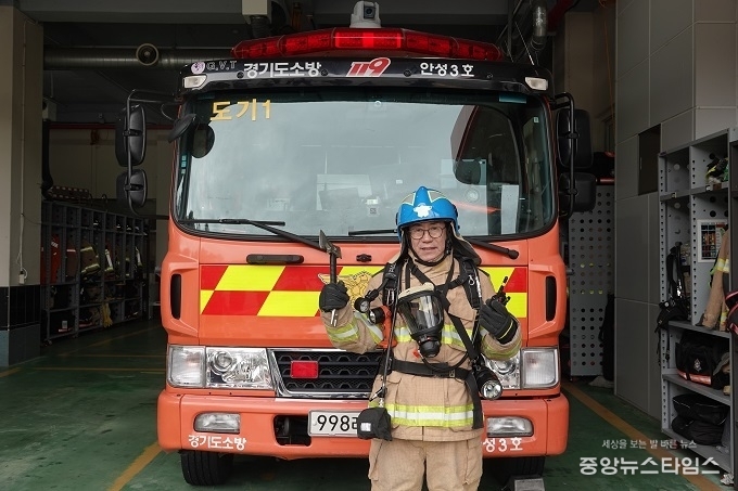 방화복을 착용한 박명수 도의원.(사진=박명수 도의원)