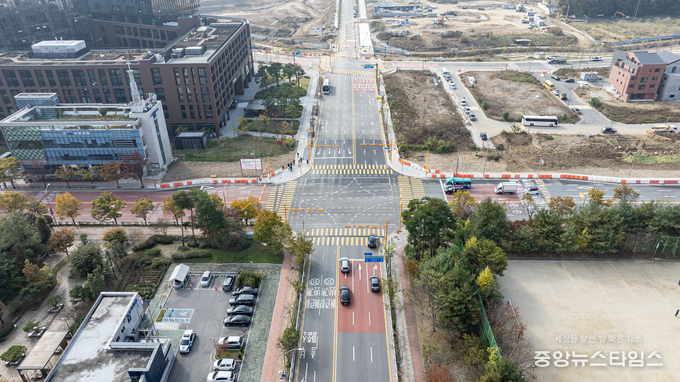의왕초평지구 송부로 연결도로 개통 전경.(사진=의왕시)