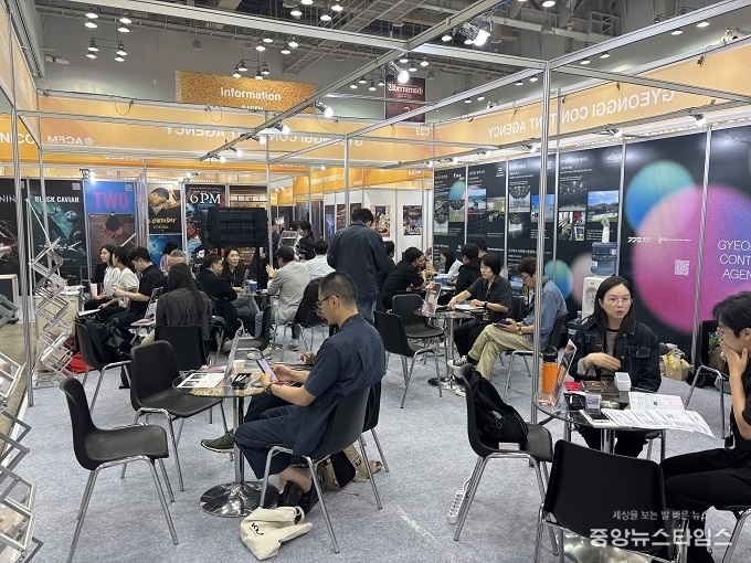 부산 ACFM 스튜디오협의체 부스 운영 현장.(사진=경콘진)