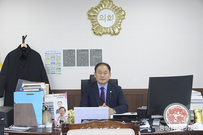 김승호 동두천시의회 의장