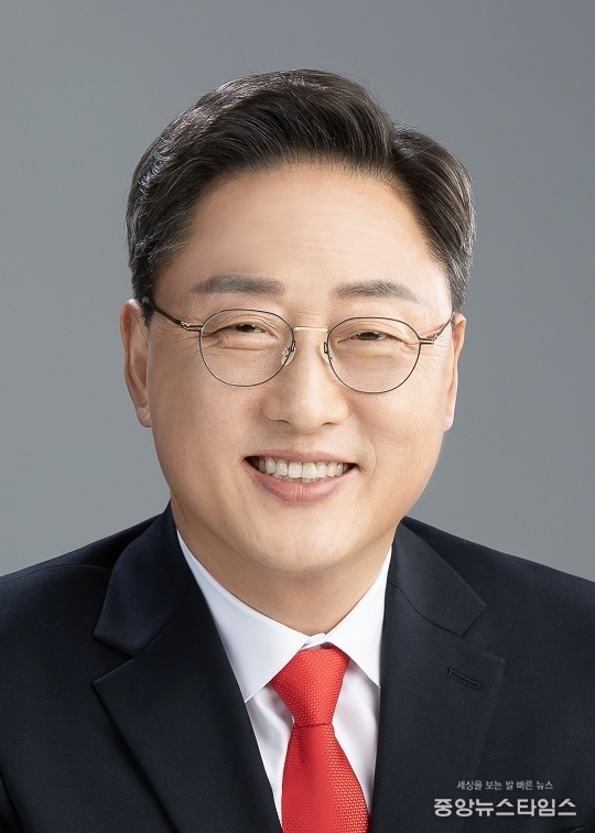 안기영 위원장