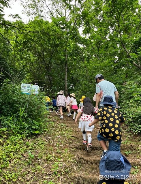 아토피 제대로 알자…파주 운정보건소, 숲 체험 프로그램 실시