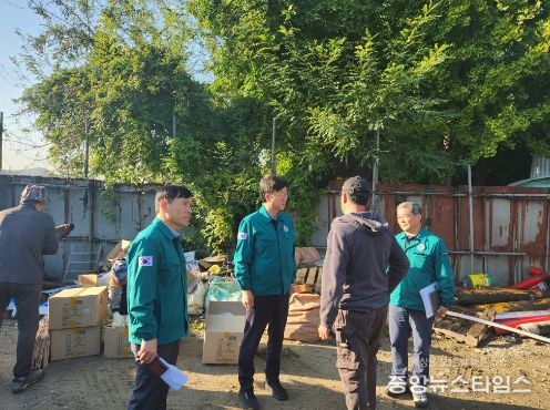 안산시, 차량 화재 기름 누출에 3중 오일펜스 설치…“현장 수습 완료”