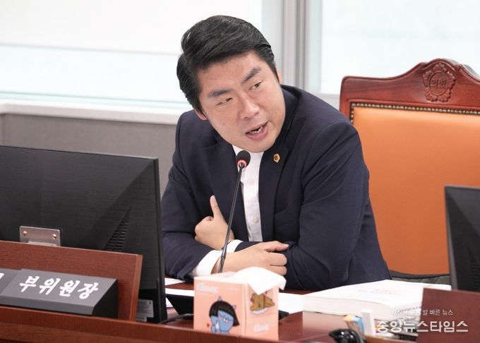 경기도의회 유경현 의원(더불어민주당, 부천7)