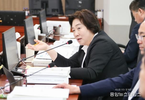 경기도의회 지미연 의원, 이재명 전 지사의 대권야욕에 흔들리는 건정재정 지적