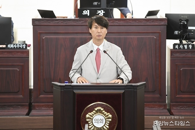 송선영 화성특례시의원 제243회 임시회 2차 본회의 5분 자유발언 모습.(사진=화성특례시의회)
