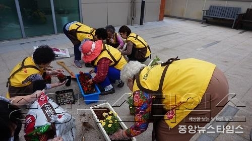 2-2. 봉주센 담이네 텃밭 조성사진.JPG