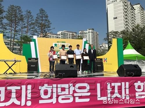 1-1. 청소년 페스티벌 행사사진.jpg