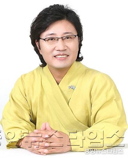 3. 한한국 씨.jpg