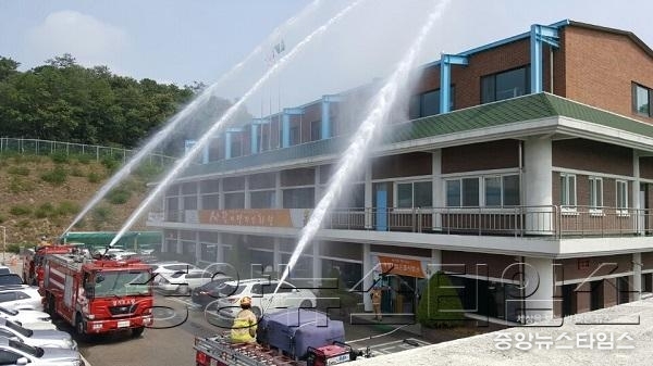 3-2. 맑은물사업소 화성소방서와 합동소방훈련.jpg