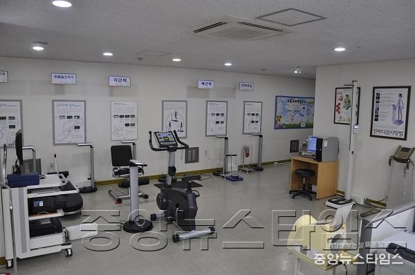 사본 -연구소 체력측정실 전경.jpg