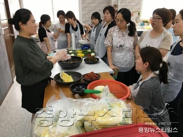 4-2. 제철요리 실습교육.jpg