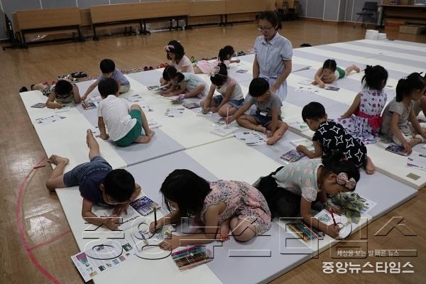 3-1. 지역설화 그림그리기.JPG