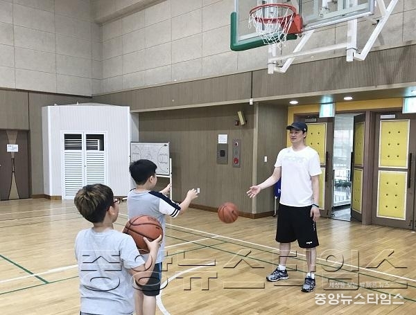 수원시 드림스타트, 국가대표 농구선수와 함께 하는 _행복나눔 농구교실_ 열어.jpg