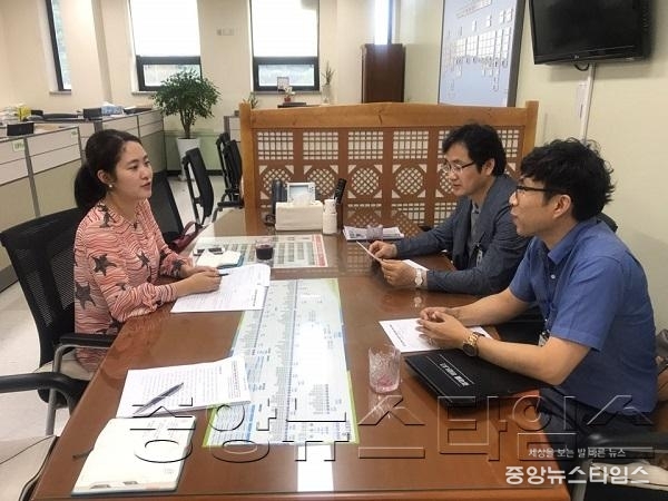 170817 이나영 의원님 간담회 사진.jpg