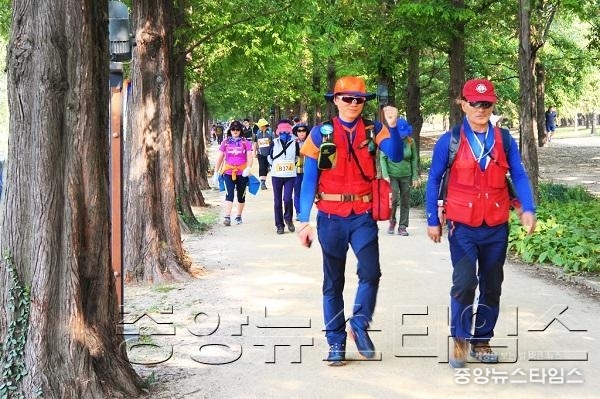 2016 고양 평화누리길 행사 스케치1.jpg