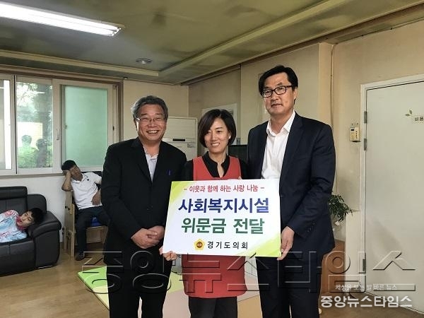 윤재우의원님.jpg
