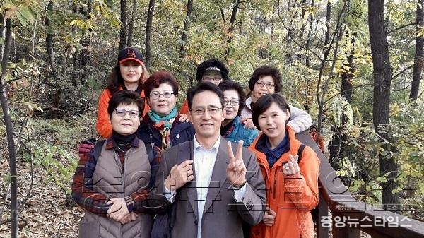 봉황산 둘레길1.jpg