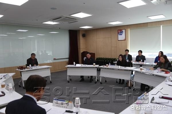 2차 교육안전자문위 개최 사진1.jpg