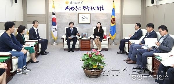 조광명 의원님 보도자료 사진(동탄중앙초)2.jpg