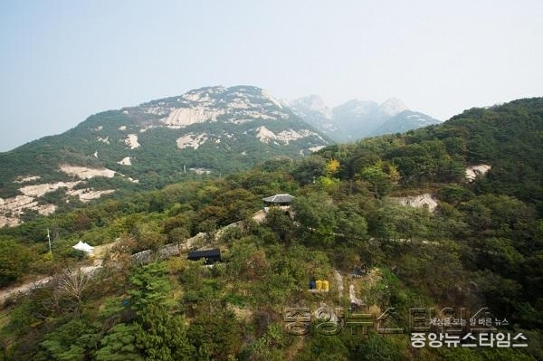 4.북한산성- 대서문 항공사진.jpg