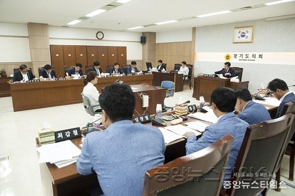 [사진]180905 보도자료(안전행정위원회- 조례 및 추경예산안등 처리).jpg