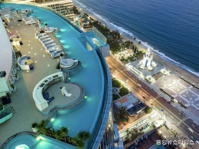 (주)루프탑인클럽, 제이뷰호텔