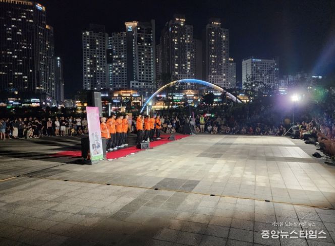 Stage 하남! 하반기 오픈공연 늦 여름밤 화려하게 수 놓아..