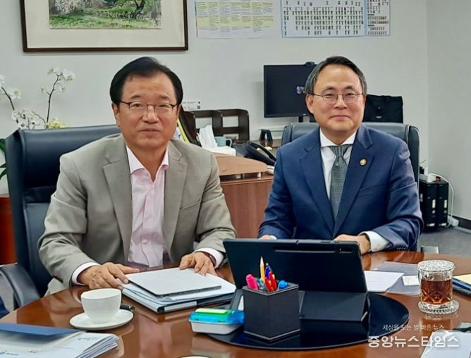 이현재 하남시장, 행정안전부 차관 면담…