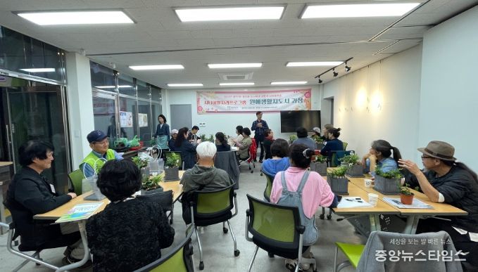 동두천시, 도시재생사업 ‘시니어일자리 프로그램’ 큰 호응 속 열어