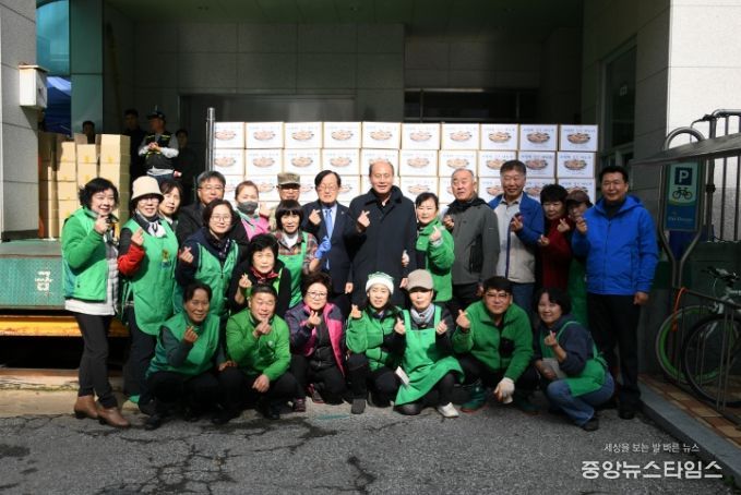 동두천시 송내동, ‘정성 듬뿍 사랑 가득 담은 김장 김치담그기’ 행사 성료
