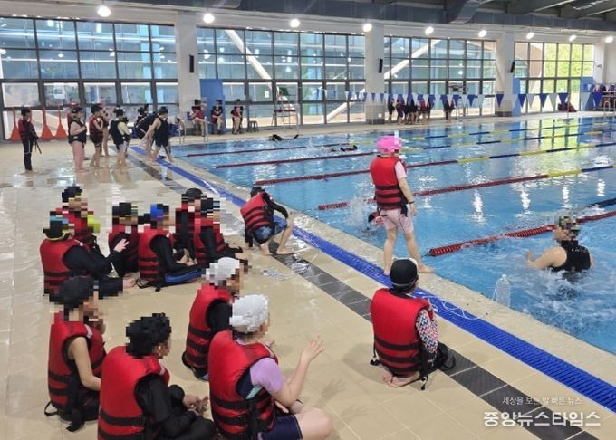 안성시시설관리공단, 안성시 국민체육센터 2024년 학생생존수영교육 실시