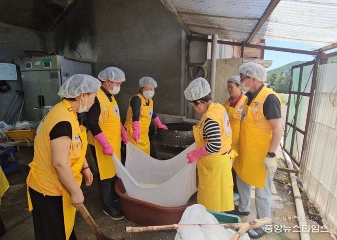 여주시 강천 하나로 적십자 봉사회, 이웃 사랑의 음식 봉사 추진