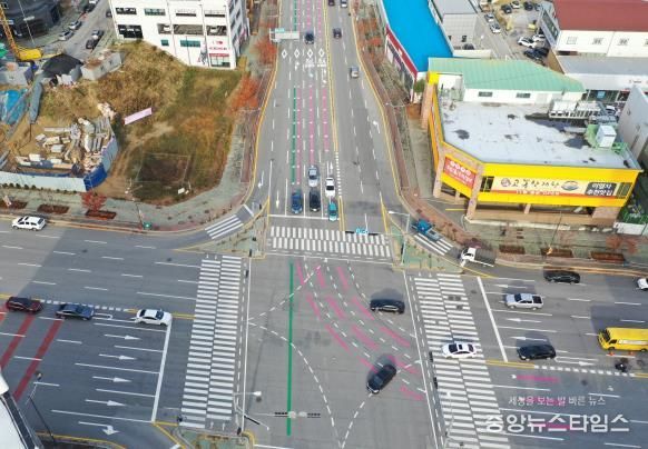 노면표시 정비 사례(로아노크 사거리)