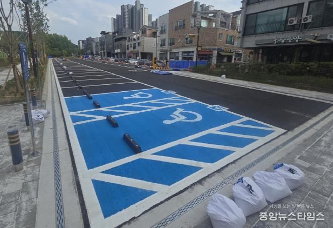 원주시, 민선8기 공약사업 '무실동 무삼공원 공영주차장' 준공!