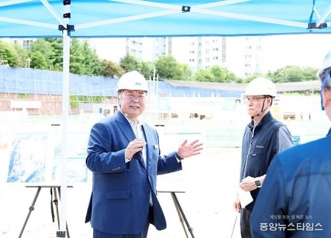 파주시, 문산보건지소·노인복지관 복합센터 건립 현장 폭염대비 안전점검 실시