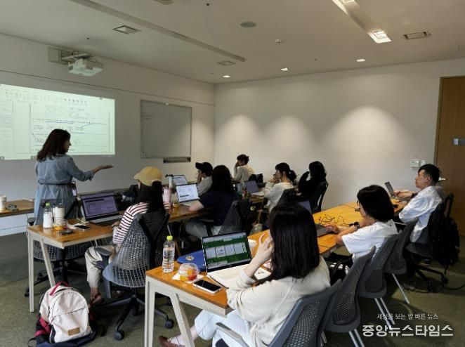 고양교육지원청,  초등교사 대상 하이러닝 활용 서·논술형 평가 역량 강화 직무연수 운영