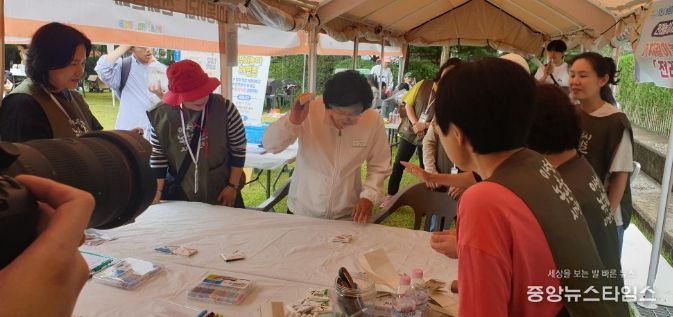 청년들과 함께한 전래놀이, 가족의 추억을 소환하다