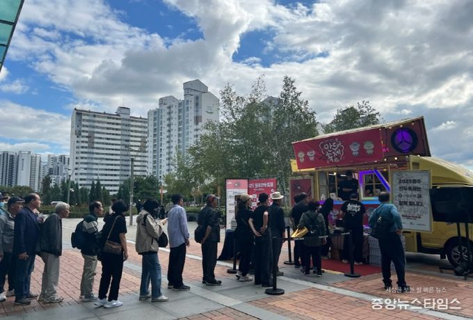 원주시, 강원특별자치도청·청량리역서 만두트럭 운영