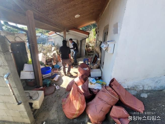 정라동문화체육회, 가을맞이 청소 봉사