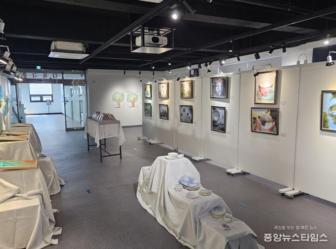늘푸른 샘의 예술작품 전시